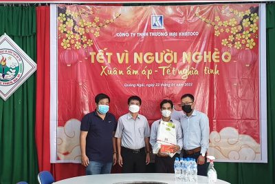 CÔNG TY TNHH THƯƠNG MẠI KHATOCO QUẢNG NGÃI về thăm và tổ chức chương trình “XUÂN ẤM ÁP – TẾT NGHĨA TÌNH NĂM 2022” cho học sinh có hoàn cảnh khó khăn của Trường THCS Ba Vì